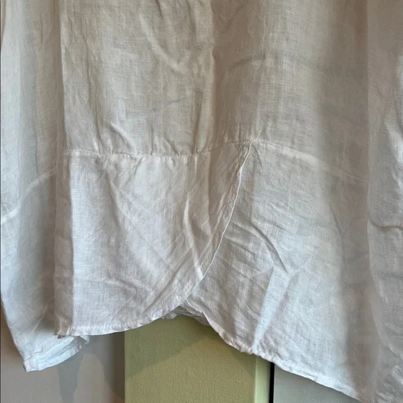 Lightweight White Linen Scoop-Neck Tunic - Picture 3 of 5